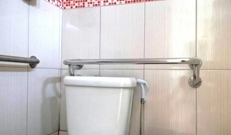 Banheiro Acessível - SOLUÇÃO ACESSÍVEL - acessibilidade em hotéis e pousadas